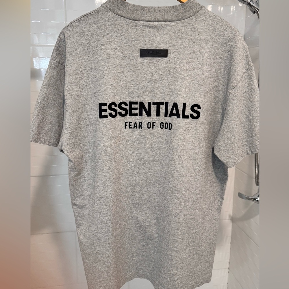 Fear of god essentials t shirt